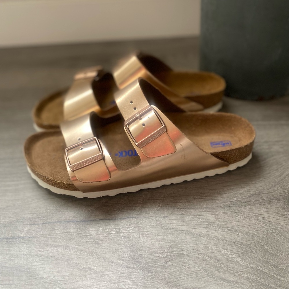 birkenstock metallic rose gold arizona